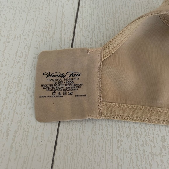 Vanity Fair 40DD wired lightly padded comfort straps beige - Picture 3 of 6